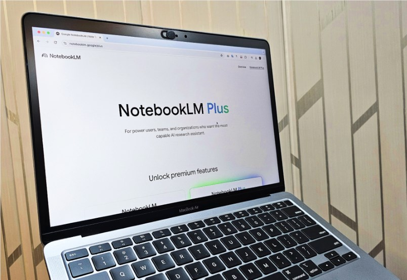 NotebookLM Plus