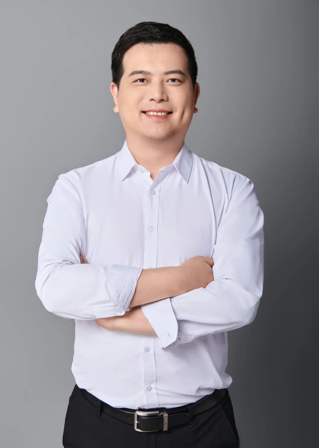 李施政照片
