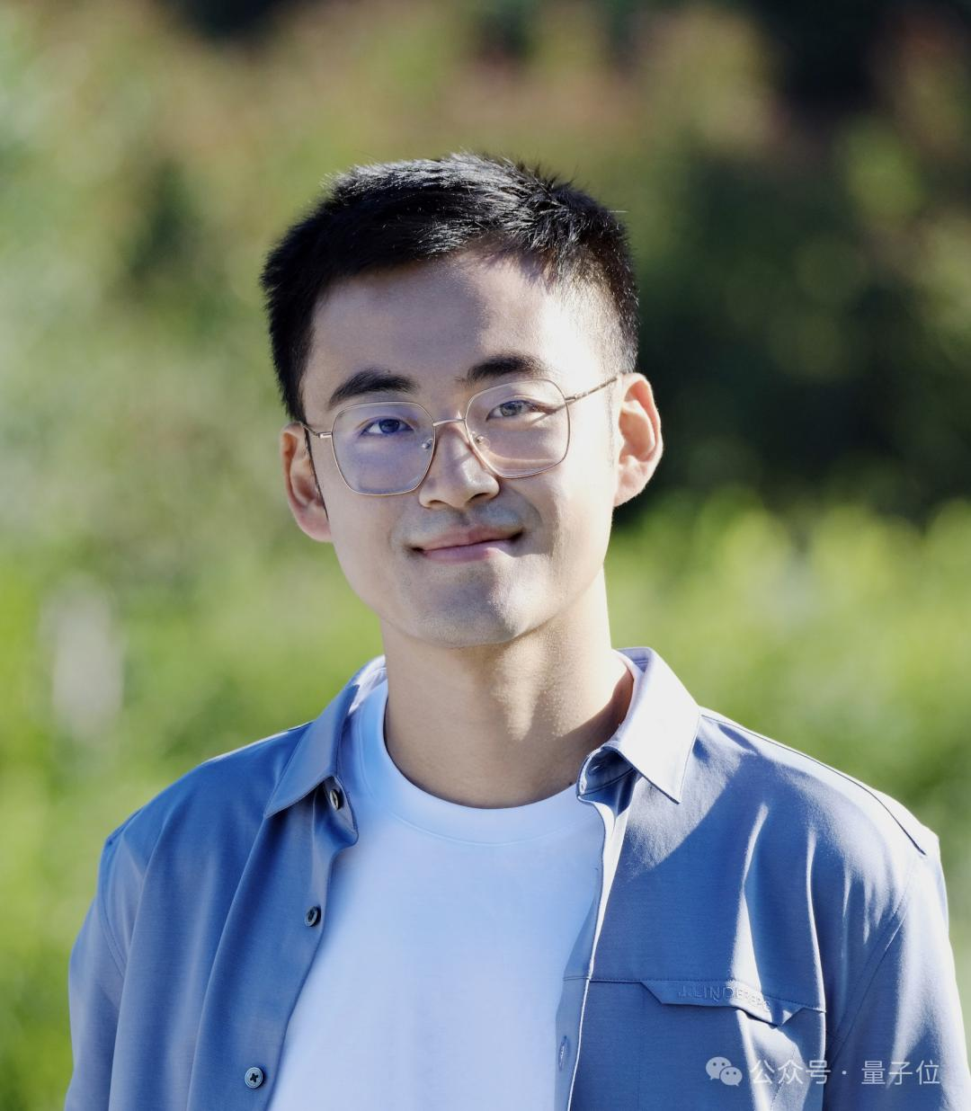 中国清华大学特奖得主曹越