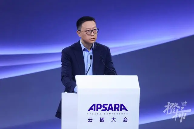 阿里CEO称AI最大想象力不在于手机:通义千问API调用价格下降97%