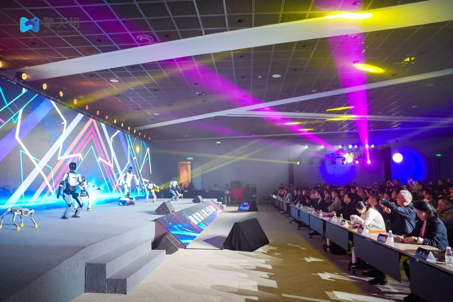 智元“擎天租”平台