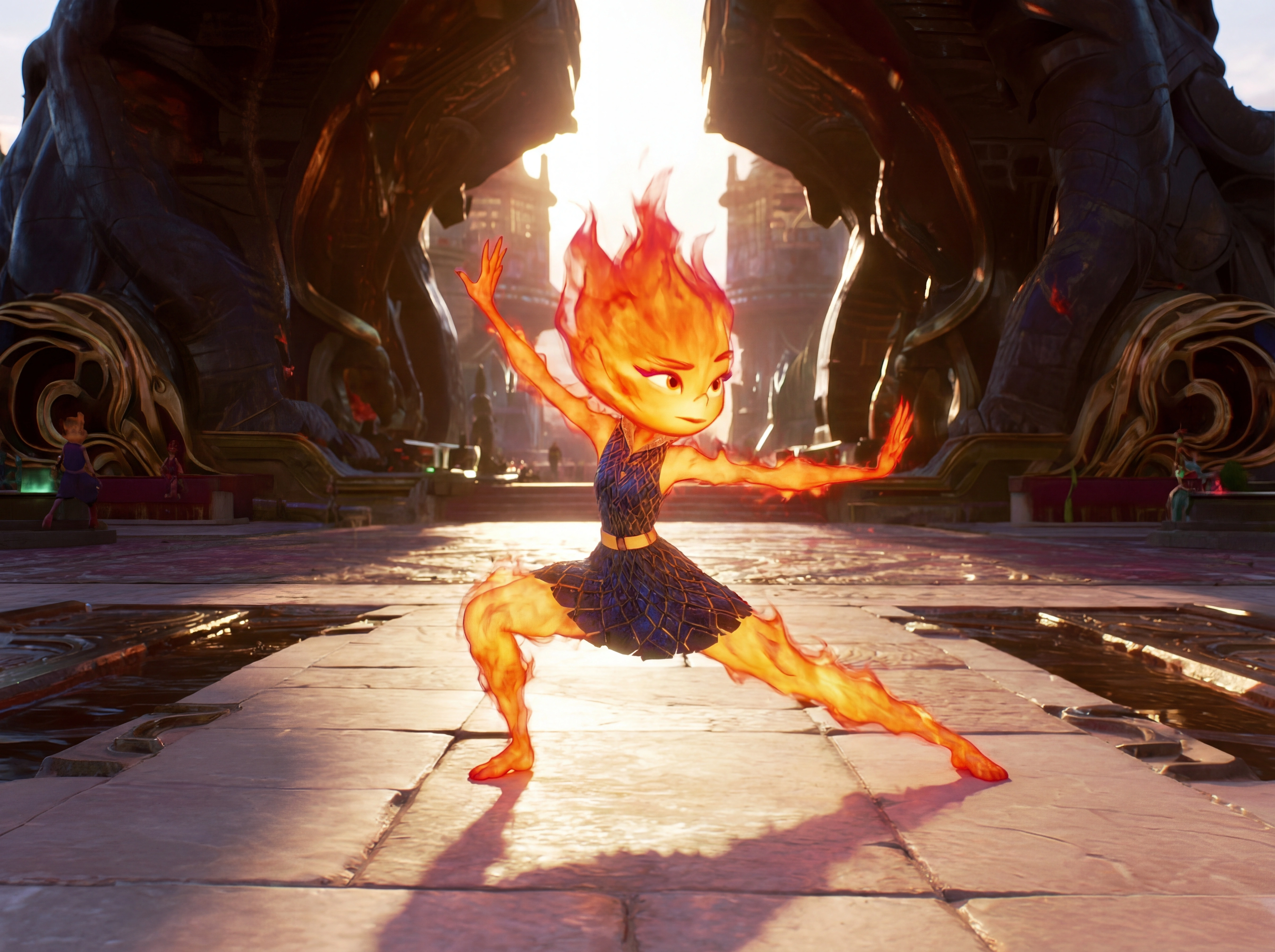 火焰精灵演示传统武术招式十步拳影