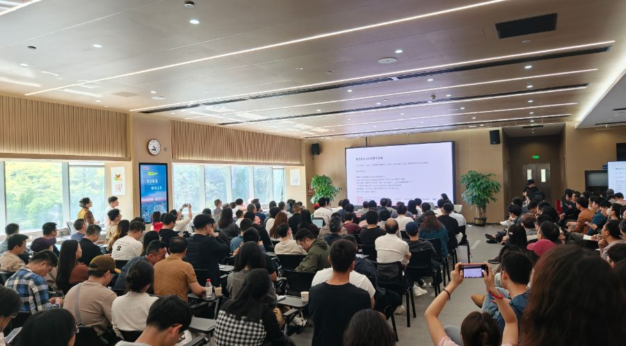 深圳龙岗联合Kimi举办千人龙虾大会