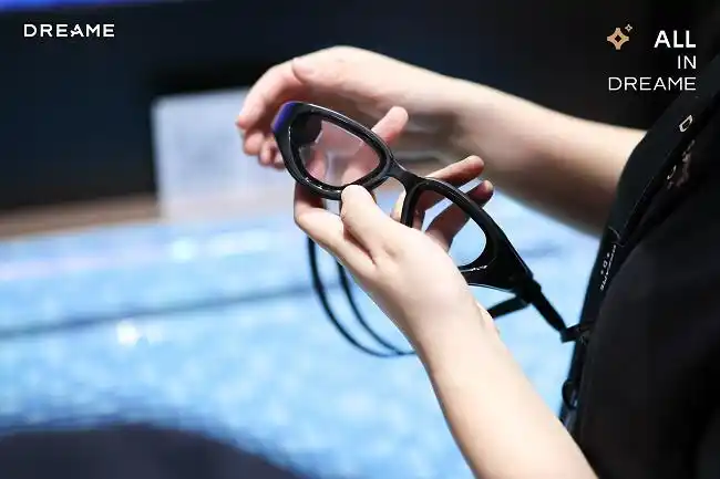 杭企推出AI音乐泳镜